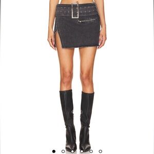 NWT-Zeddy Skirt